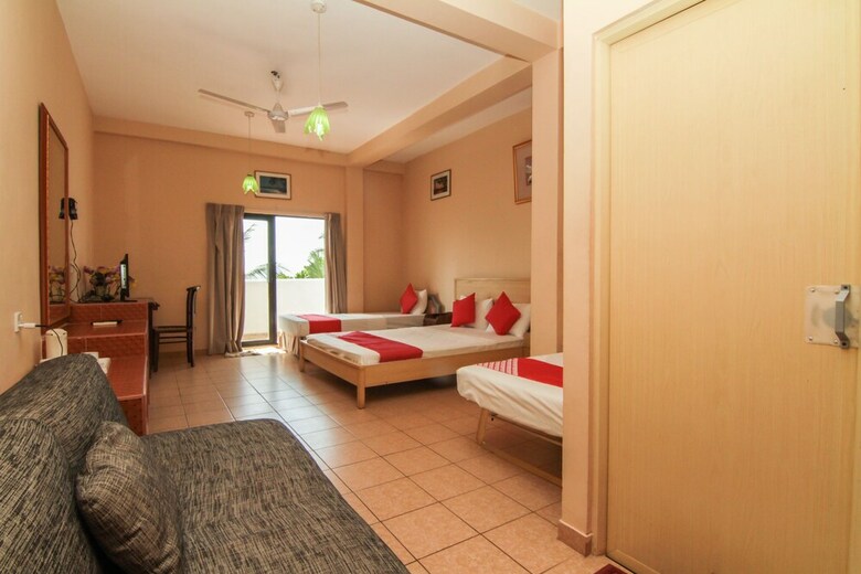 Oyo 111 Sea Shine Beach Hotel
