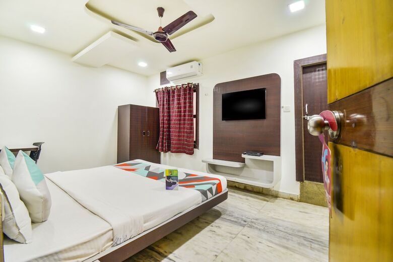 Hotel Fabexpress Ram Residency