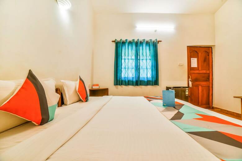 Fabhotel Vagator Cottages