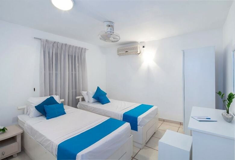 Hotel White Villa