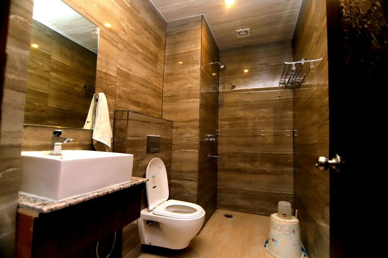 Hotel Sk International