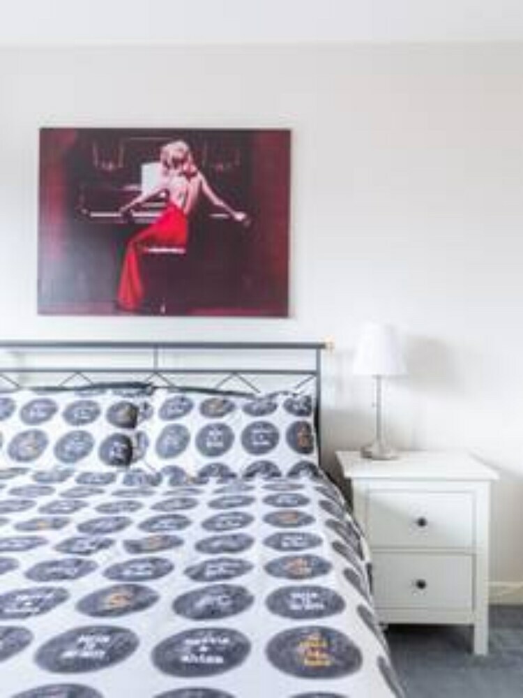 Apartamentos Modern 2 Bedroom Property In Stylish Complex