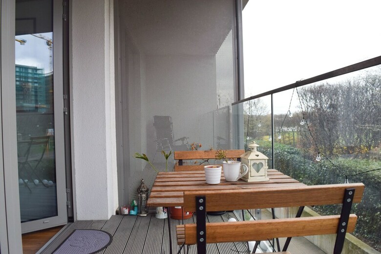 Modern 1 Bedroom House In Pontoon Dock