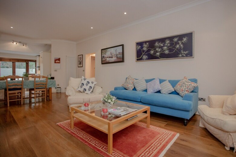 Apartamentos Garden Flat In Shepherds Bush