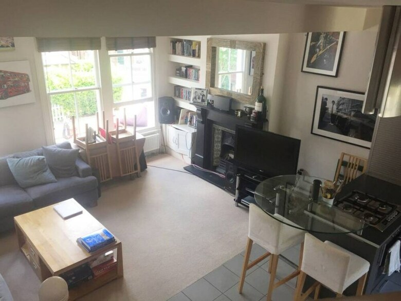 Modern Maisonette Southfields London