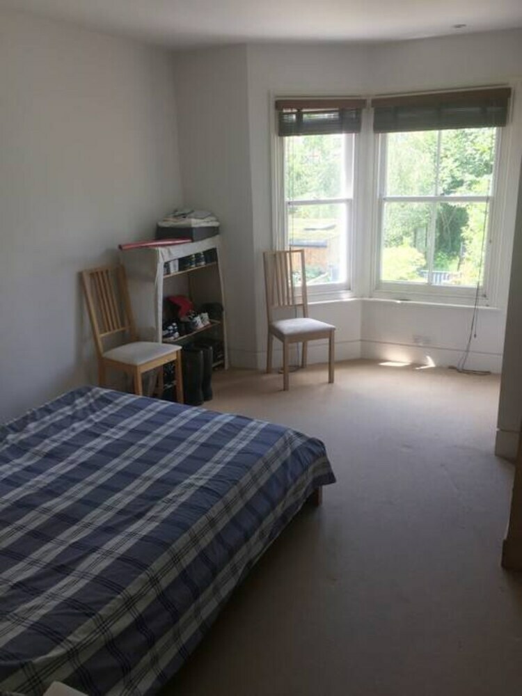 Modern Maisonette Southfields London