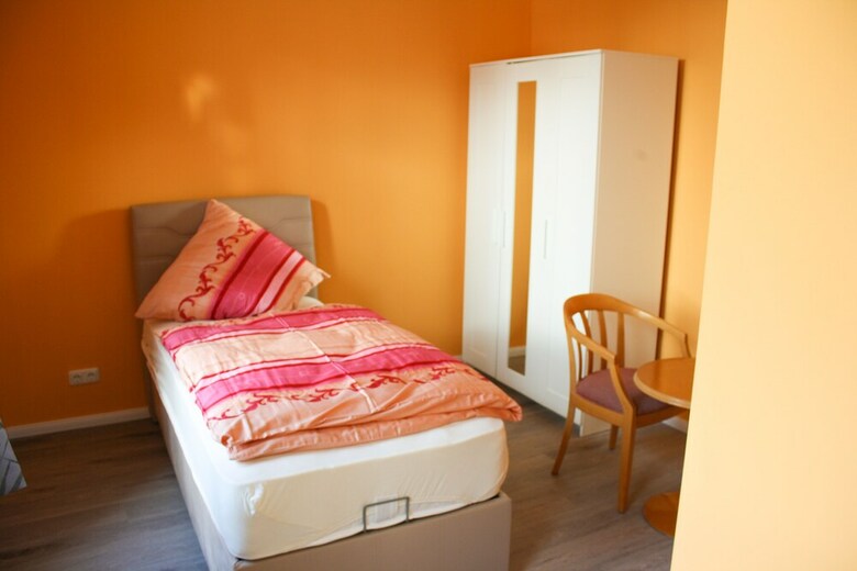 M&m Hotel - Wilhelmsburg