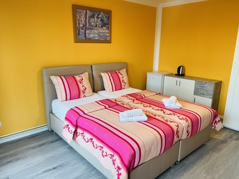 M&m Hotel - Wilhelmsburg