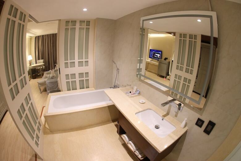 Hotel Regenta Central Rs - Chennai