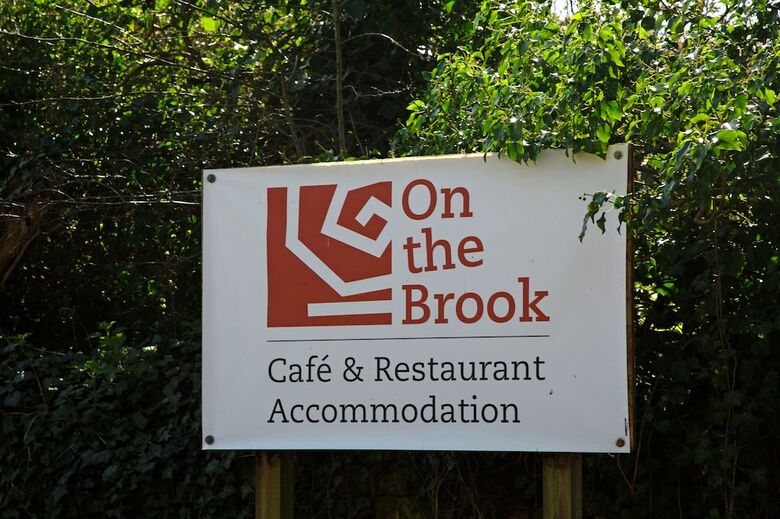 Bed & Breakfast On The Brook