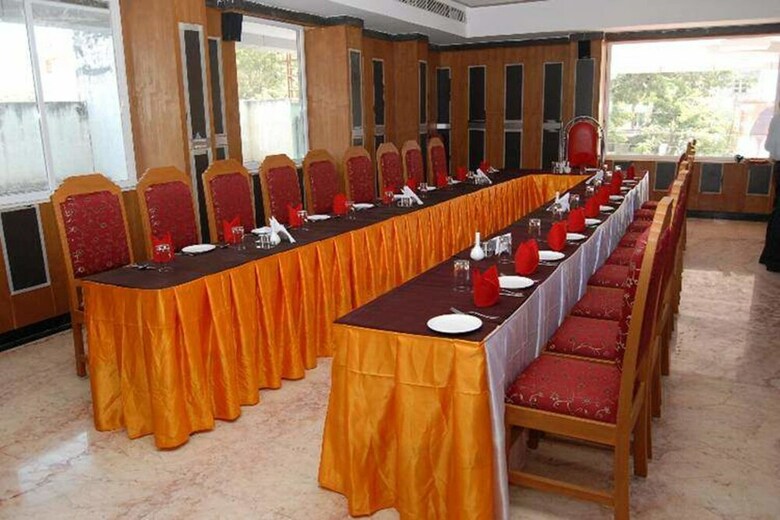 Hotel Raj
