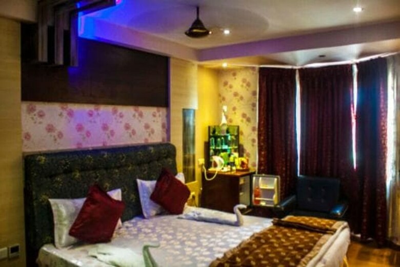 Hotel Raj