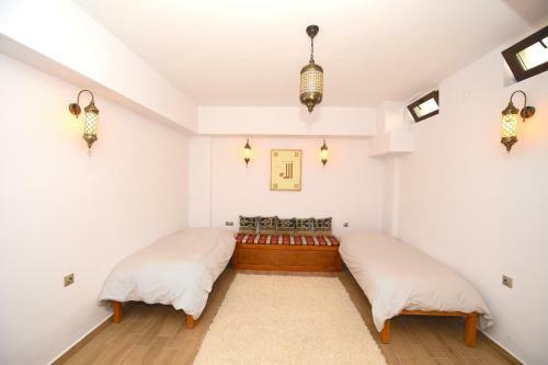 Kasbah Shirin