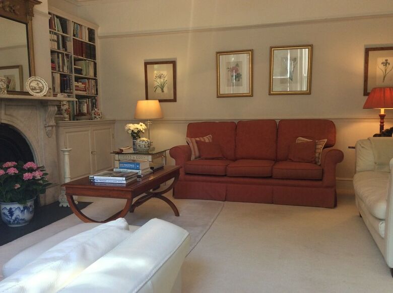 Bed & Breakfast Delamore House