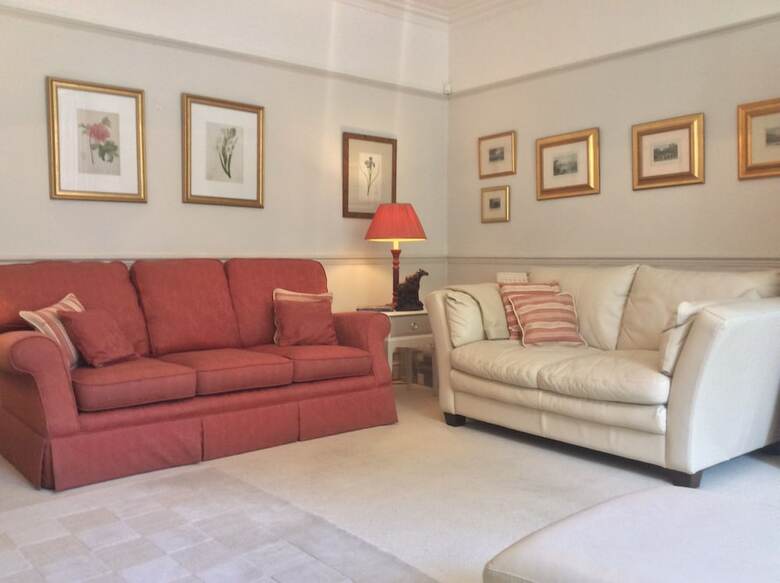 Bed & Breakfast Delamore House