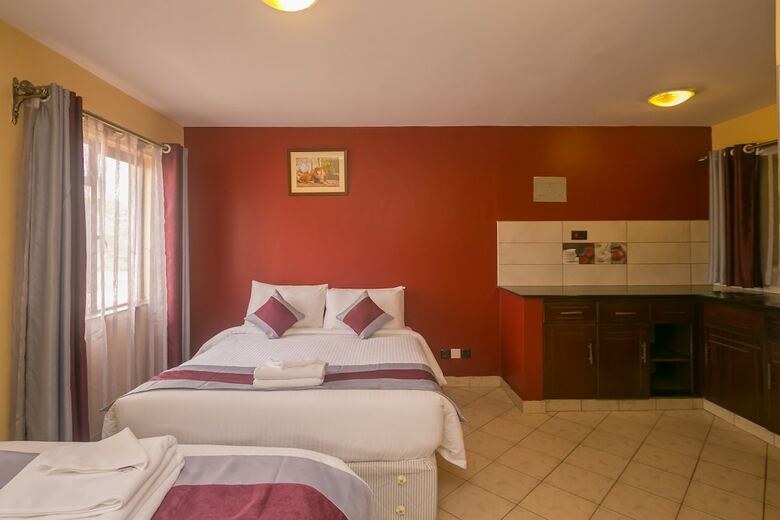 Plus 254 Hotel
