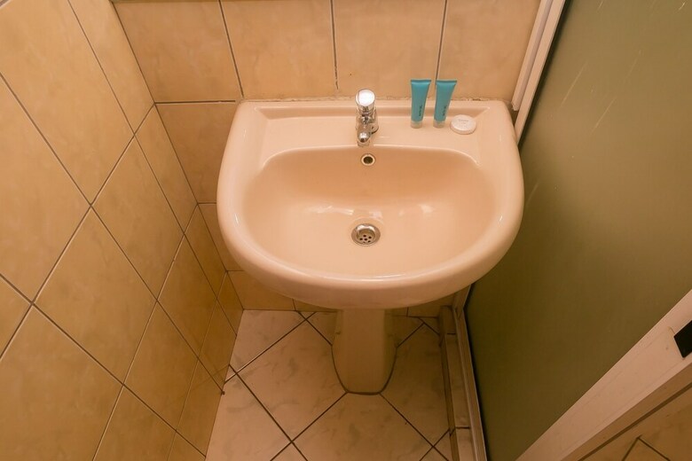 Plus 254 Hotel
