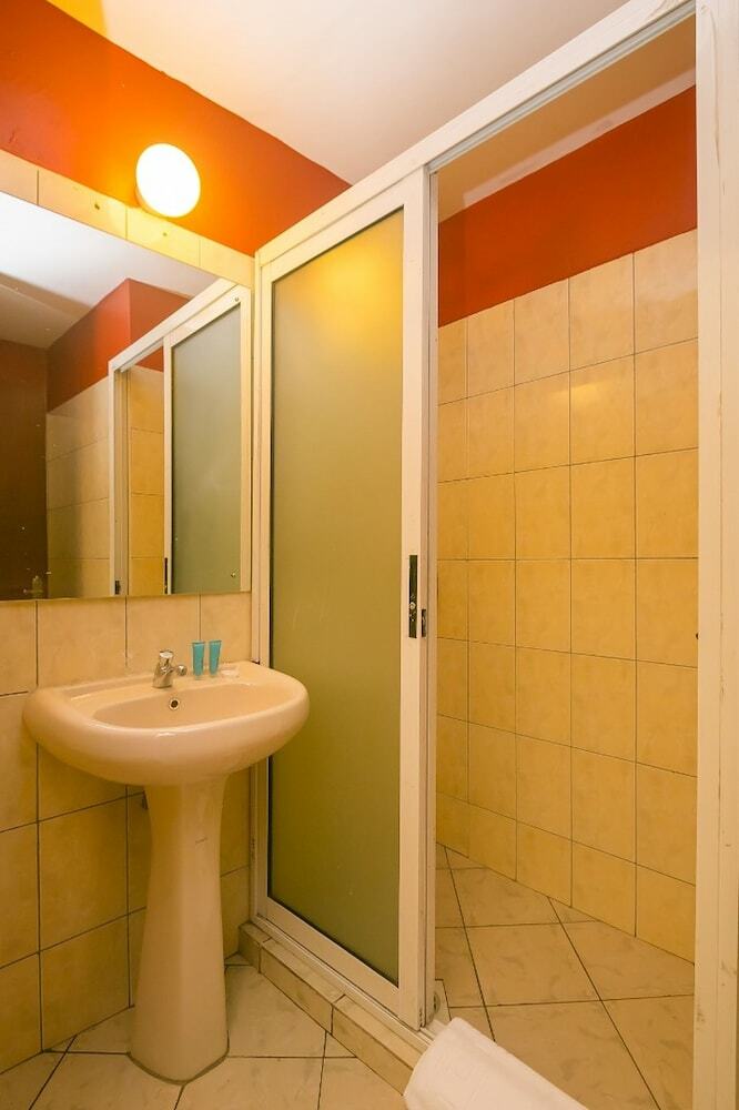 Plus 254 Hotel