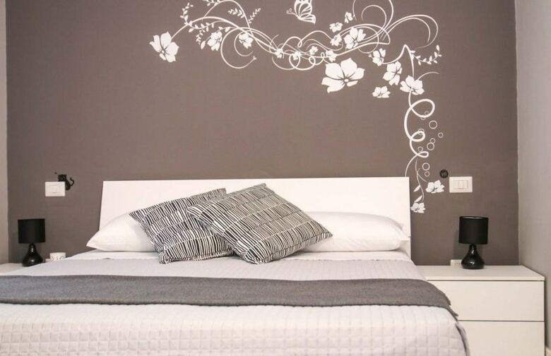 Bed & Breakfast Black & White