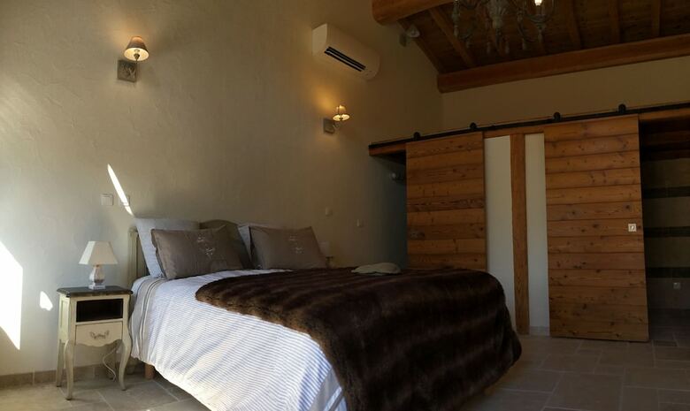 Bed & Breakfast Le Mas de Nonin - Chambres D'hotes