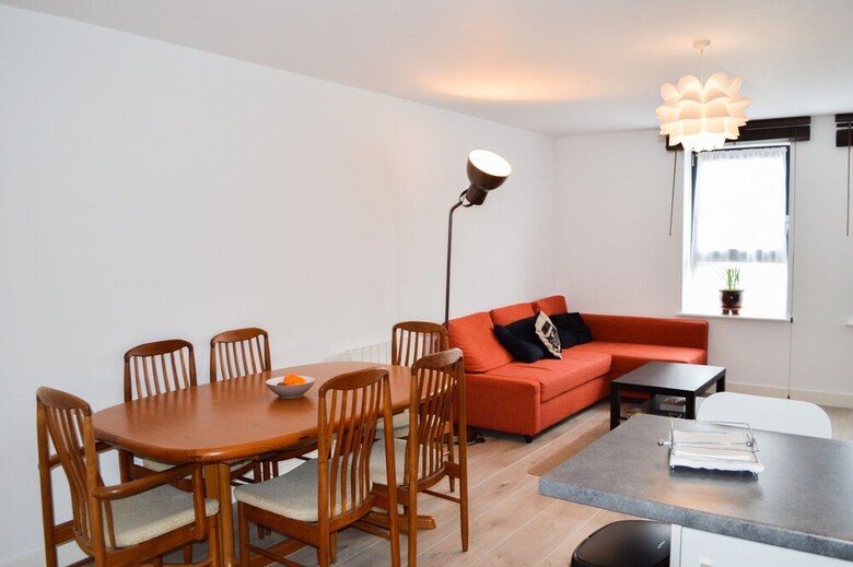 Apartamentos Spacious 2 Bedroom Home