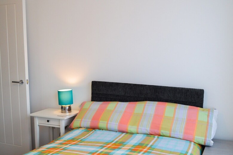 Apartamentos Spacious 2 Bedroom Home