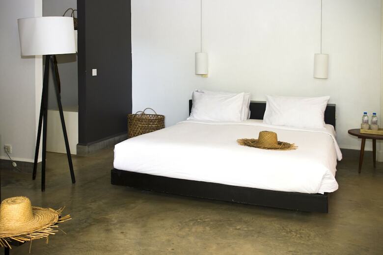 Mittali Hotel