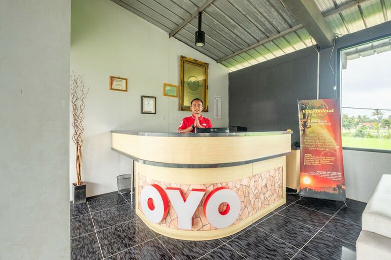 Hotel Oyo 900 Villa Buleud