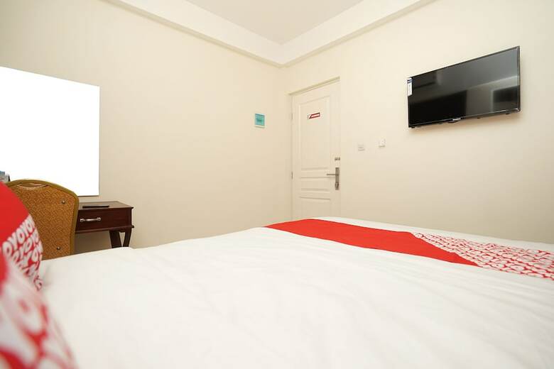 Hotel Oyo 781 Erga Family Residence