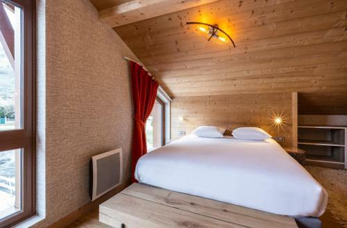 Hotel Base Camp Lodge