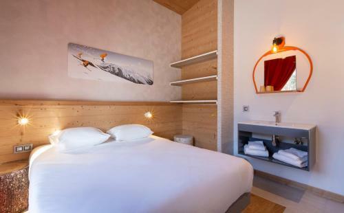 Hotel Base Camp Lodge