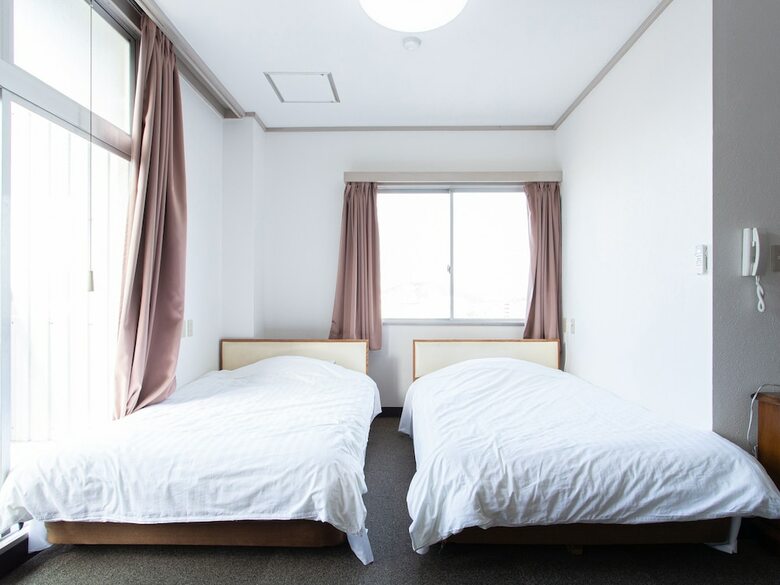 Oyo Hotel Tsuru Sendai