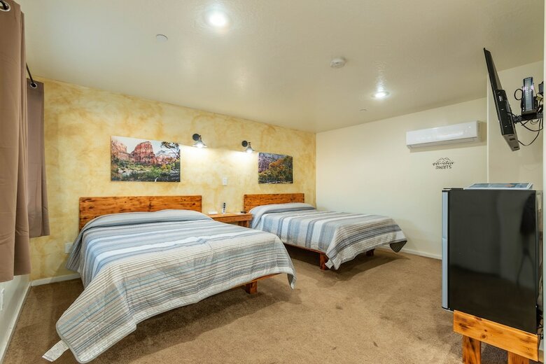 Motel Hurricane Hideaway Lodging