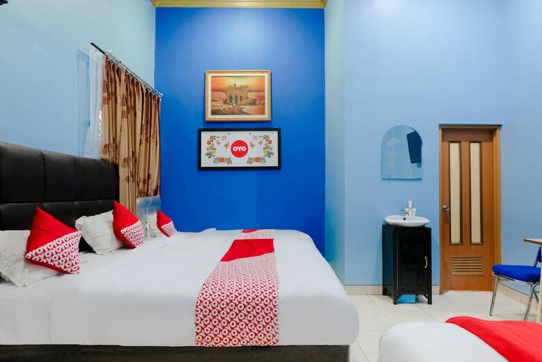 Hotel Oyo 778 Guest House Amalia Malang