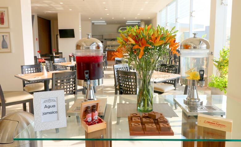 Hotel Misi�n Express San Juan Del R�o