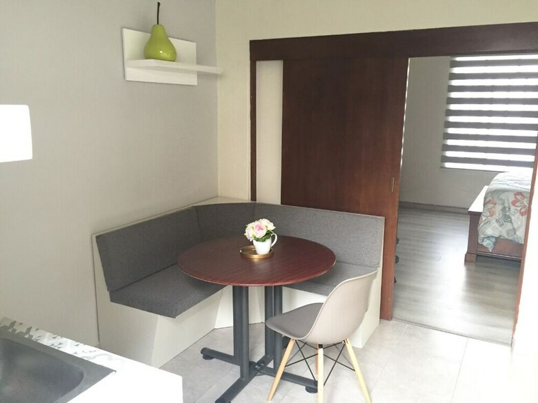 Hotel Downtown Suites