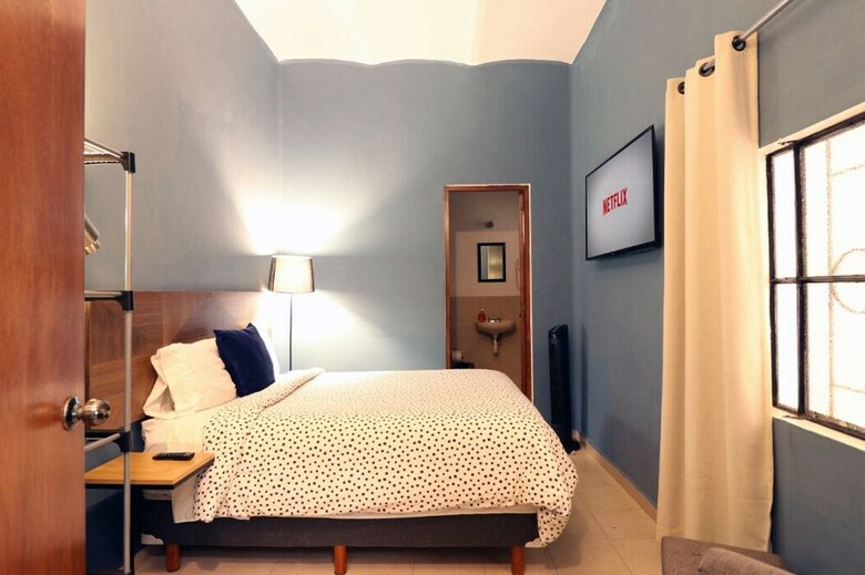 Hotel Downtown Suites