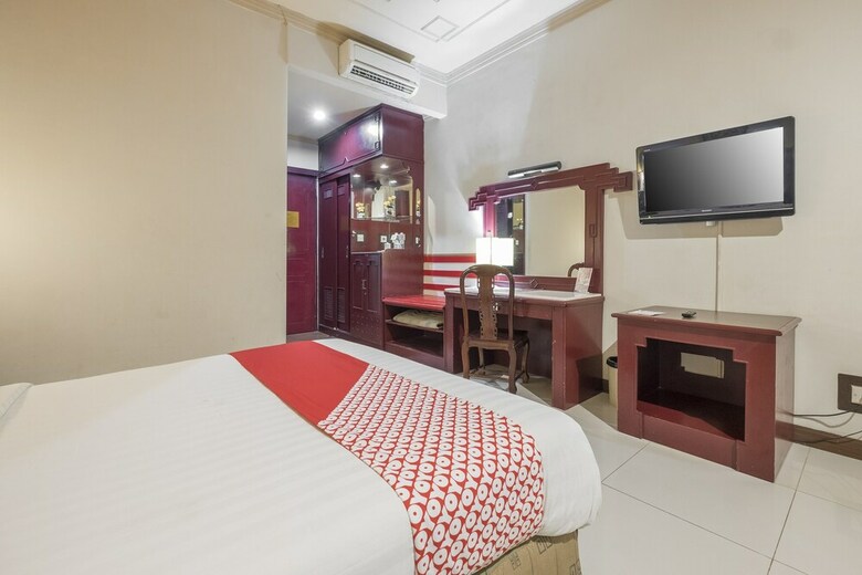 Oyo 821 Hotel Dinasti