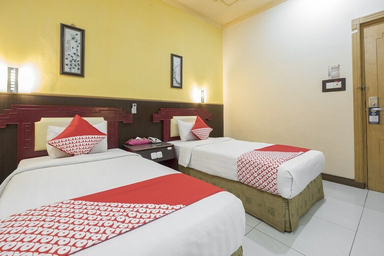 Oyo 821 Hotel Dinasti