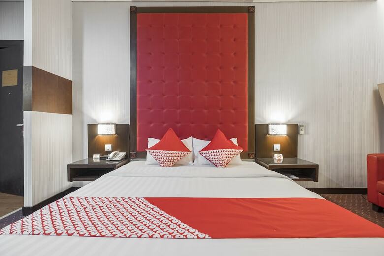 Oyo 821 Hotel Dinasti