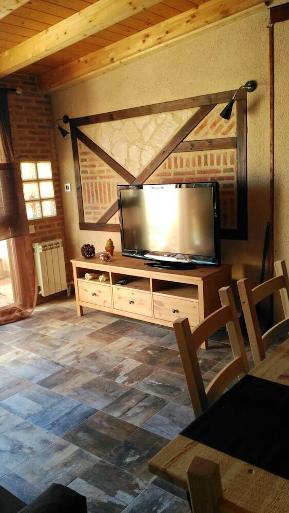 House With 3 Bedrooms In Alaejos, With Enclosed Garden And Wifi