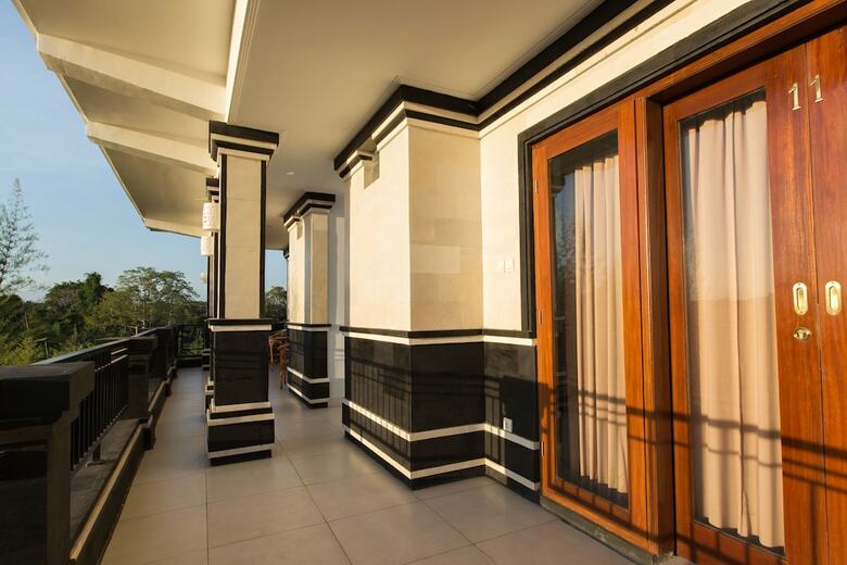 Hotel Pande Homestay