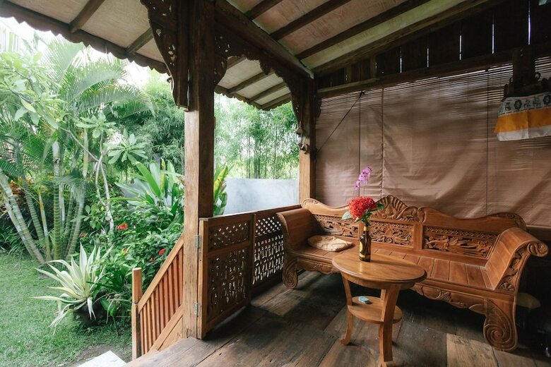 Hotel Pande Homestay