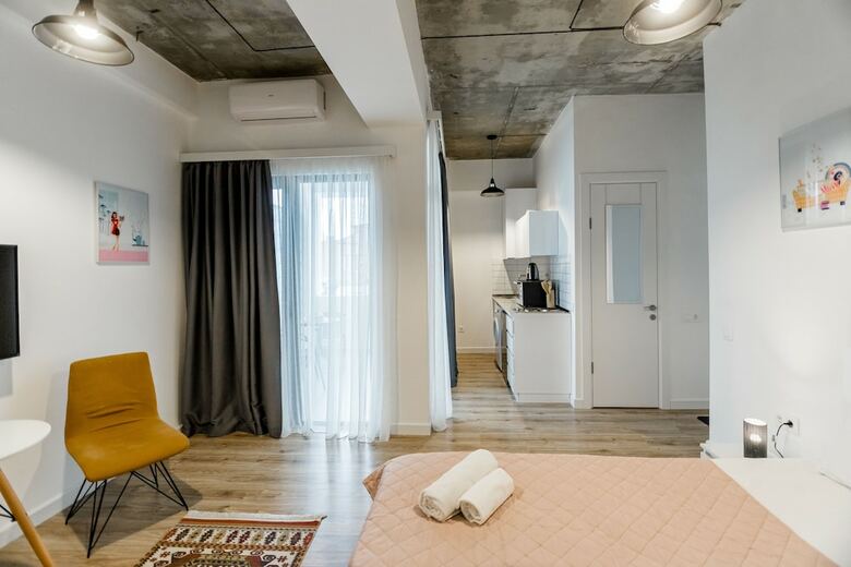 Ninoshvili Apartments By Picnic