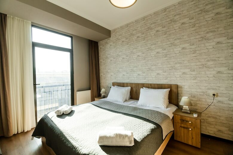 Ninoshvili Apartments By Picnic