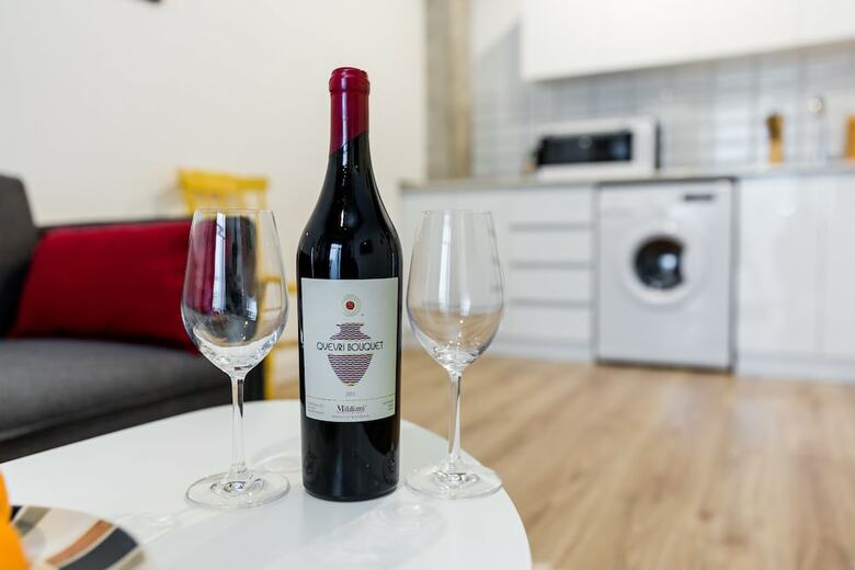 Ninoshvili Apartments By Picnic