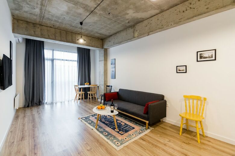 Ninoshvili Apartments By Picnic