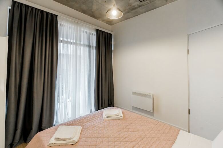 Ninoshvili Apartments By Picnic