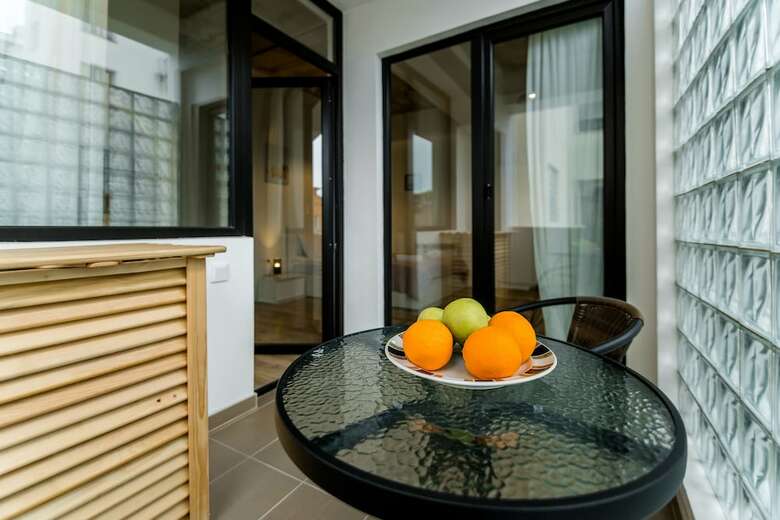 Ninoshvili Apartments By Picnic