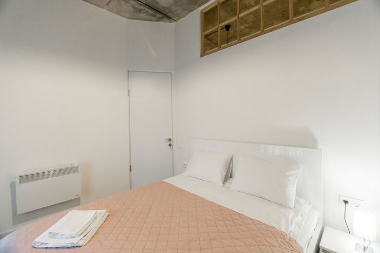 Ninoshvili Apartments By Picnic